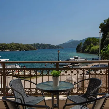 Enalion Apartment With Viewboat Dock & Close To Nidri! * Nydri (Lefkada)